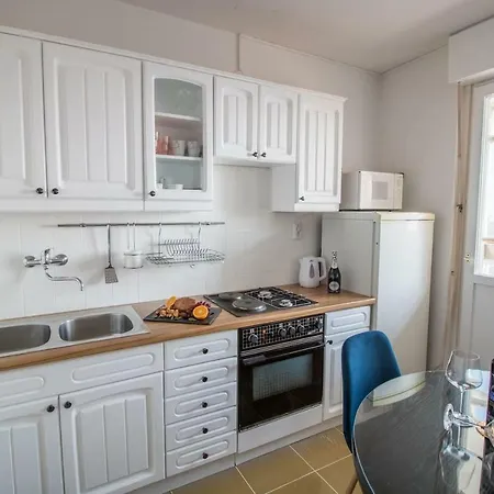 Leilani -stunning View Near The Center! *
